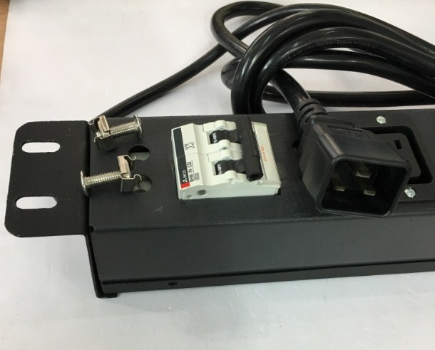 Thanh Phân Phối Nguồn Điện Máy Chủ PDU 1U Rack Moun 19 6 Way IEC C19 Socket BHW-T4 1P C32 MITSUBISHI to C20 Power Plug With Cord 16A 250V 3x2.5mm² Cable Length 3M