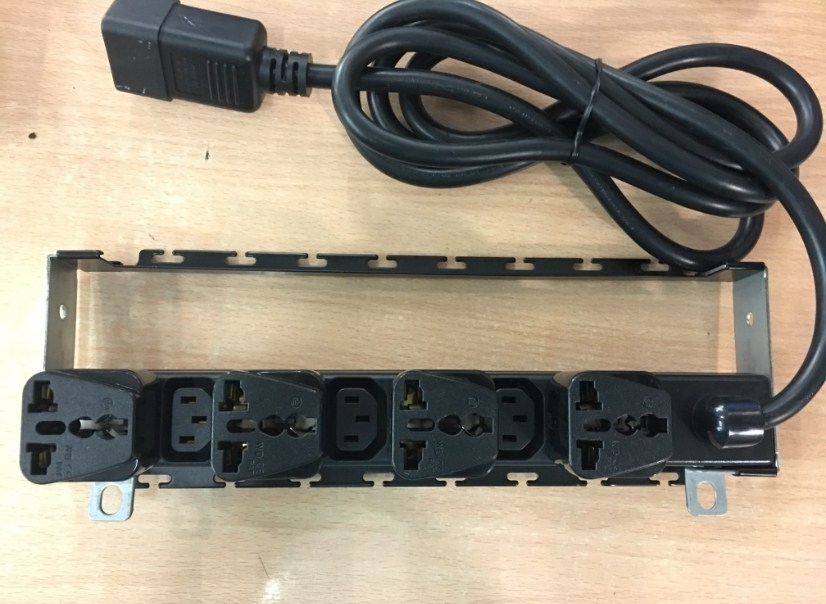 Rắc Chuyển Nguồn PDU UPS WD-320 IEC320 C14 To Multi-socket 125V 15A 250V 10A 2500W Black Adapter Converter