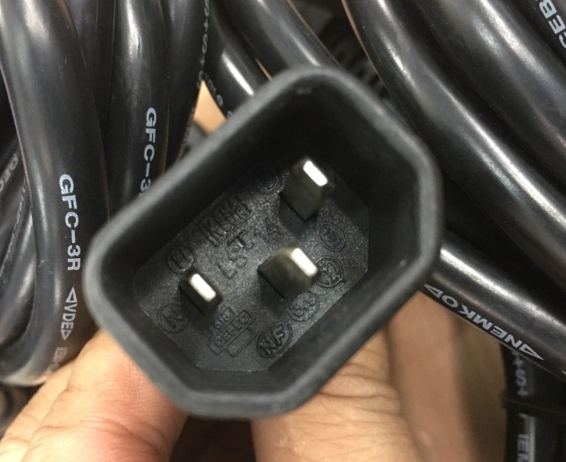 Dây Nguồn Server RACK AC POWER CABLE Longwell LS-60 12027 C13 to C14 10A 250V 3x1.5mm Length 4.3M