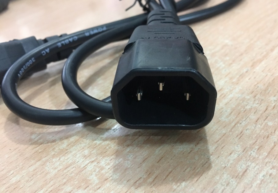 Dây Nguồn Không Tên C13 C14 3x0.75 1.2M