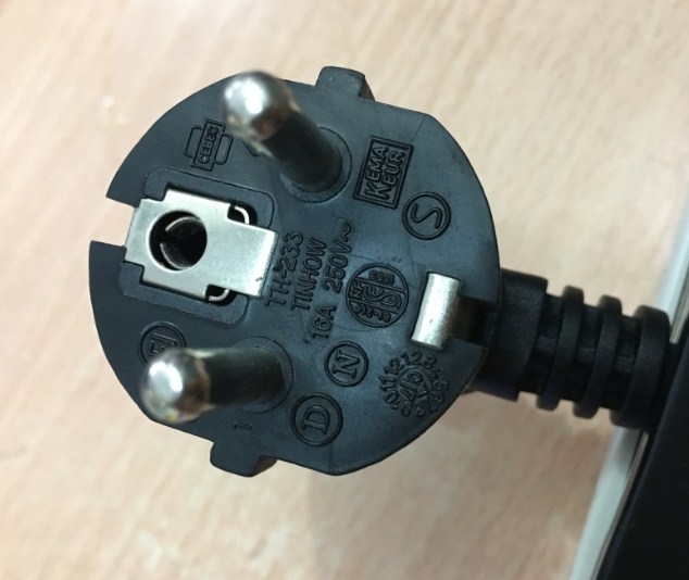 Dây Nguồn Máy Chủ IBM TINHOW TH-233 HT-237 AC Power Cord Schuko CEE7 Euro Plug to IEC320 C13 16A 10A 250V 18AWG 3x1.0mm Length 2.5M