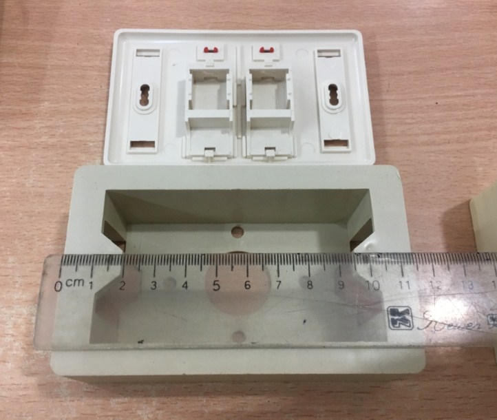 Đế Lắp Nổi Chữ Nhật WallPlate Network RJ45 Back Plate Wall Mount box 115x70x35mm