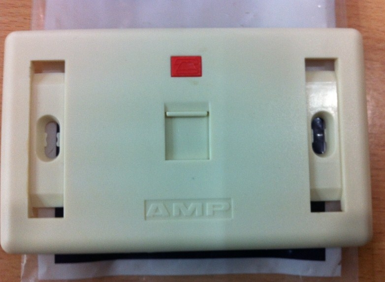 Mặt Chữ Nhật WallPlate AMP US Style Decorator Faceplate Kit 1-Port 0-0272352-1