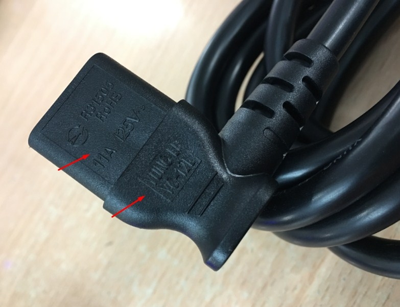 Dây Nguồn Chữ L Vuông Sang Góc Trái YUNG LI YP-12 YC-12L NEMA 5-15P to Left Angle C13 AC Power Cord 11A 125V 3x1.25mm 17AWG Length 3.2M