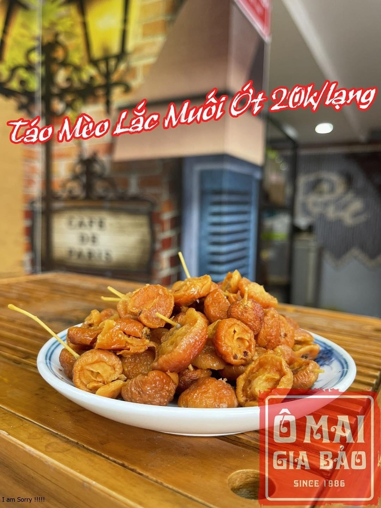 Táo mèo lắc muối ớt