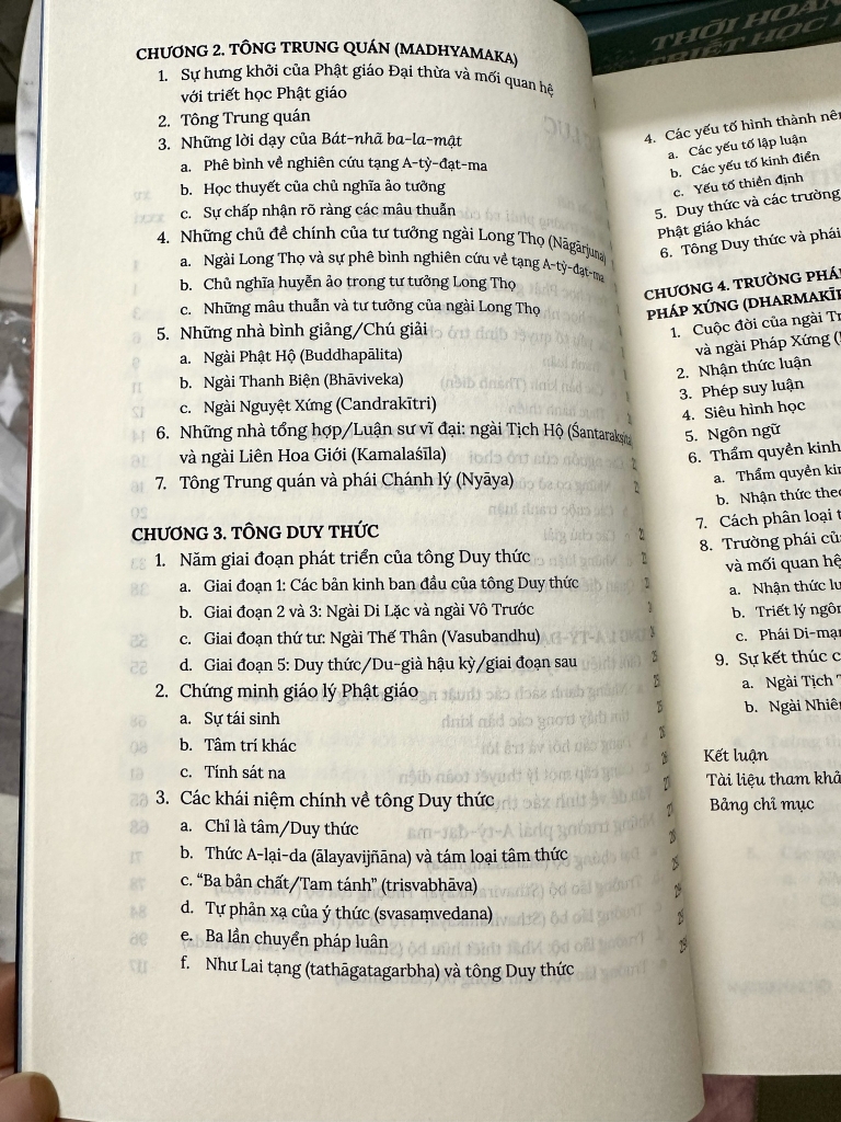 Thời hoàng Kim của Triết học Phật giáo Ấn Độ - Sách mới