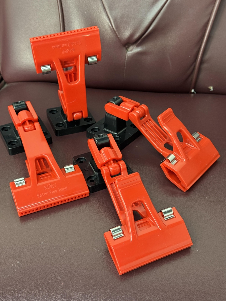 Bộ Kẹp Thảm Quay 360 - Kẹp Siêu Mạnh