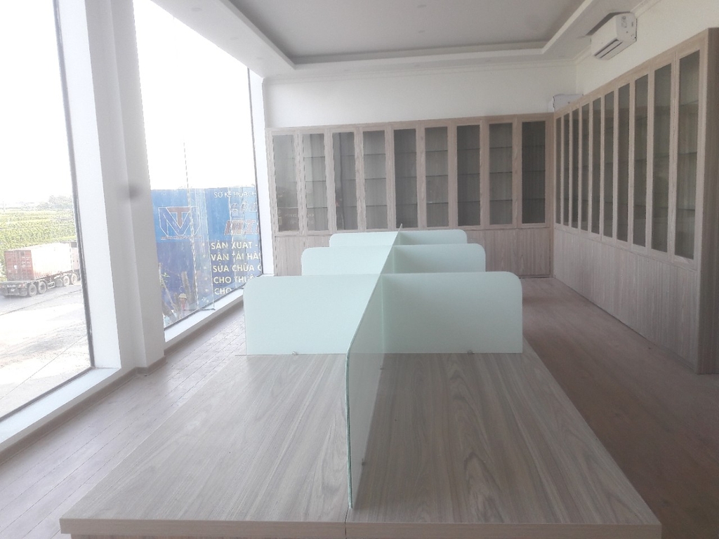 Nội thất văn phòng công ty Minh Thắng