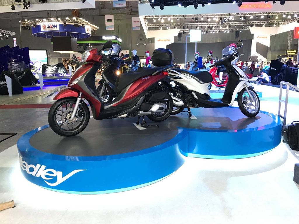 THI CÔNG HỆ THỐNG SHOWROOM TRƯNG BÀY PIAGGIO TOÀN CẦU