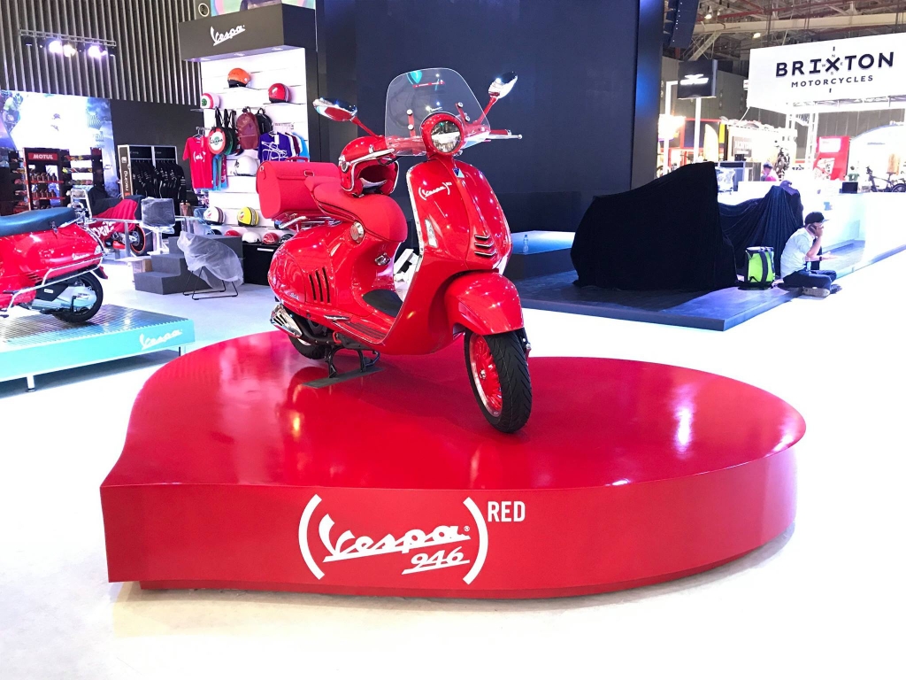 THI CÔNG HỆ THỐNG SHOWROOM TRƯNG BÀY PIAGGIO TOÀN CẦU