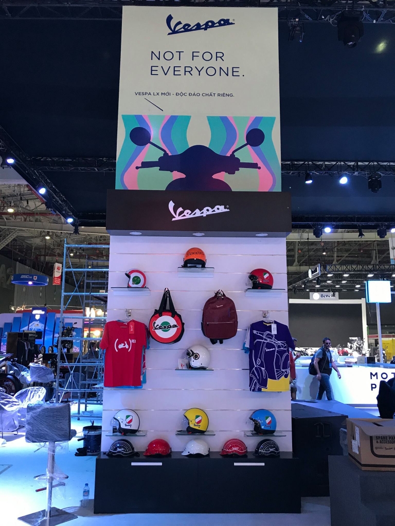 THI CÔNG HỆ THỐNG SHOWROOM TRƯNG BÀY PIAGGIO TOÀN CẦU