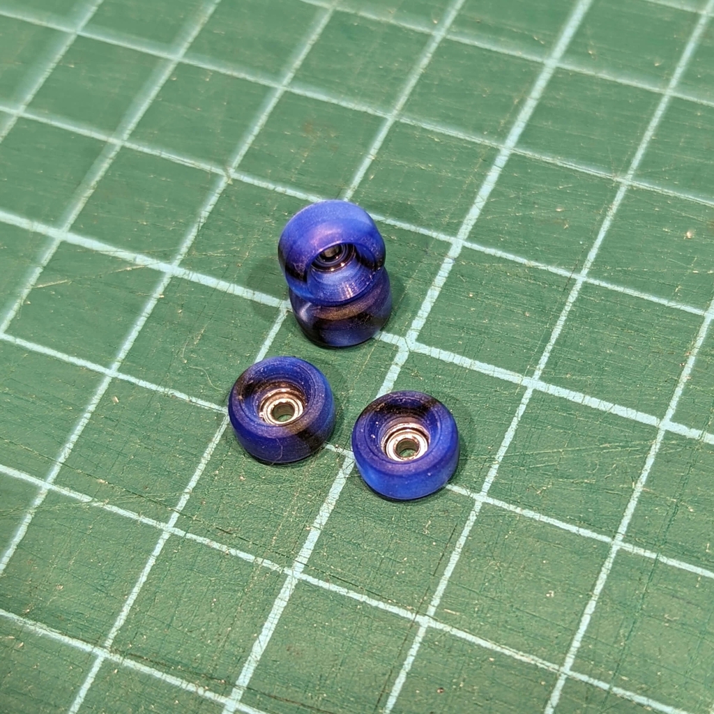 FINGERBOARDS SWIRL BLUE PRO WHEELS / ABEC7 BEARINGS