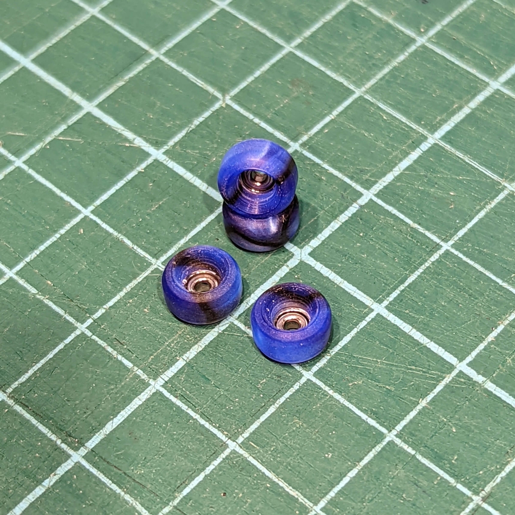 FINGERBOARDS SWIRL BLUE PRO WHEELS / ABEC7 BEARINGS