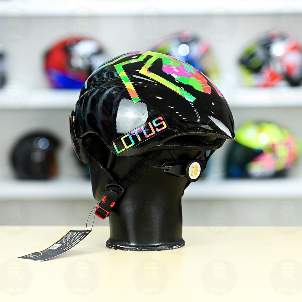 Nón Thể Thao Royal MD16 Freesize Đen Bóng - Dán Tem Decal Shoei M93 ...