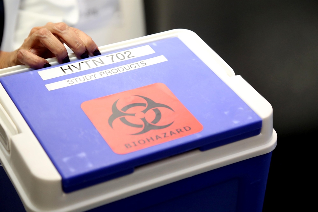 Vắc xin phòng HIV sẽ có trong năm 2021? Những thử nghiệm đầy hứa hẹn