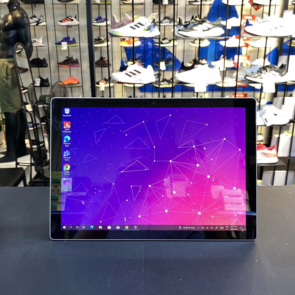 surface pro5/ i5-7300U/8GB/256G/LTE