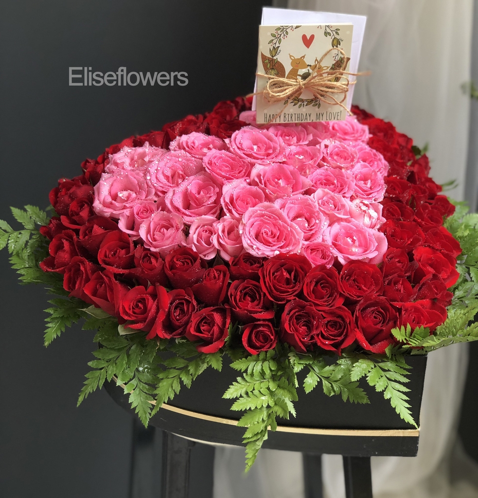 Hôp hoa hình trái tim -100 bông hồng đỏ - hoa tình yêu