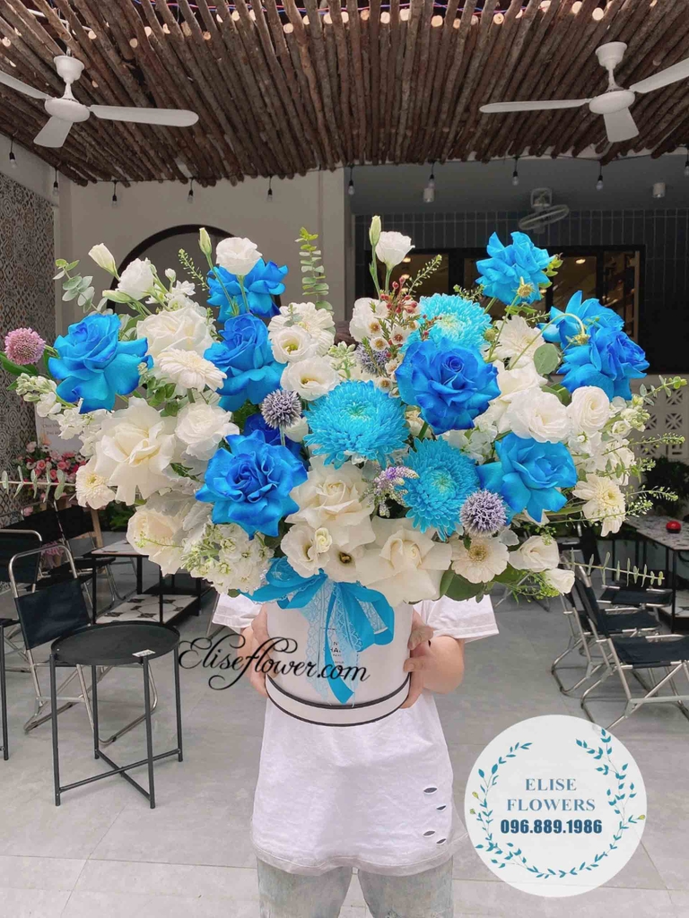 Hộp hoa nhập khẩu màu xanh dương | Hộp hoa chúc mừng khai trương