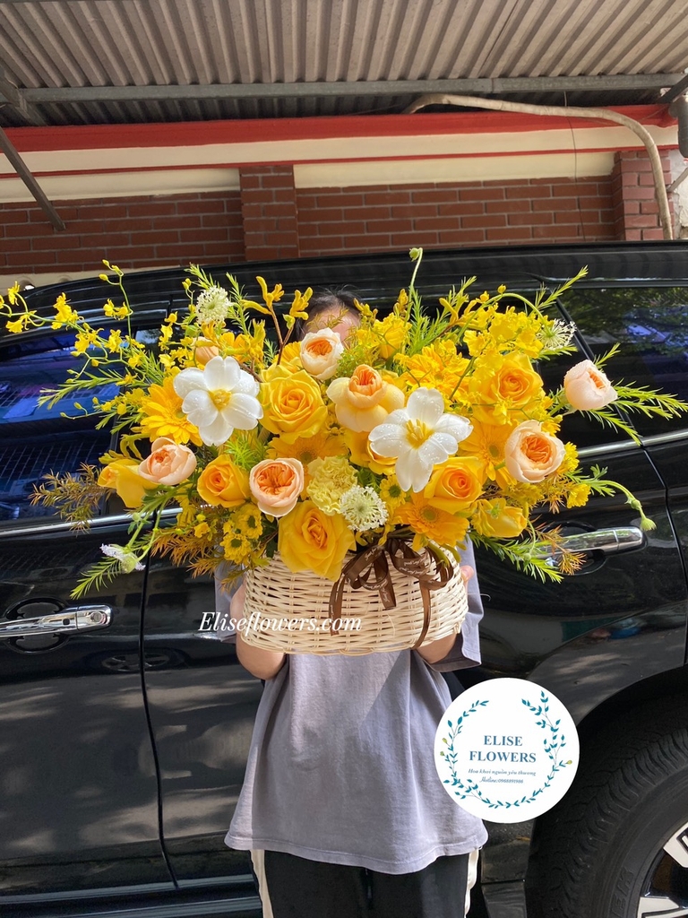 Lẵng Hoa Sinh Nhật Màu Vàng Juliet Tặng Chồng Yêu, Tặng Sinh Nhật Bố, Ông.. | Elise Flowers|Shop Hoa Tươi Hà Nội