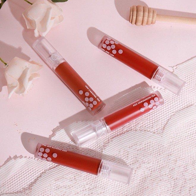 Cùng nhau ngắm lại 4 sắc son khiến chị em 