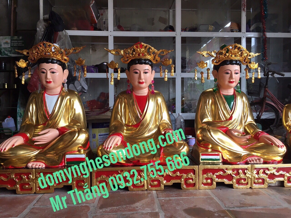 Tượng thánh mẫu gỗ mít sơn son thếp vàng