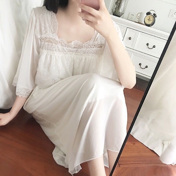 Nguyên sét Váy Ngủ Tiểu Thư Áo Choàng Ngủ Kèm Váy Chiffon Cao Cấp dưới  60kg màu trắng được xem hàng trước  Giá Sendo khuyến mãi 199000đ  Mua  ngay 