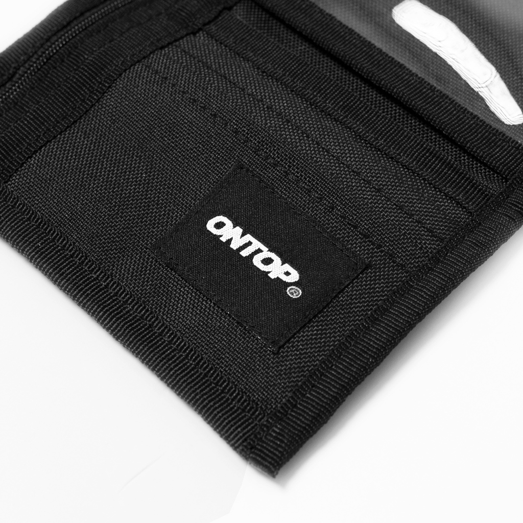 O-V022 Worldwide Wallet
