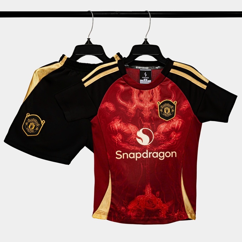 Quần áo bóng đá trẻ em MU Manchester United 2024/25 [Strivend]