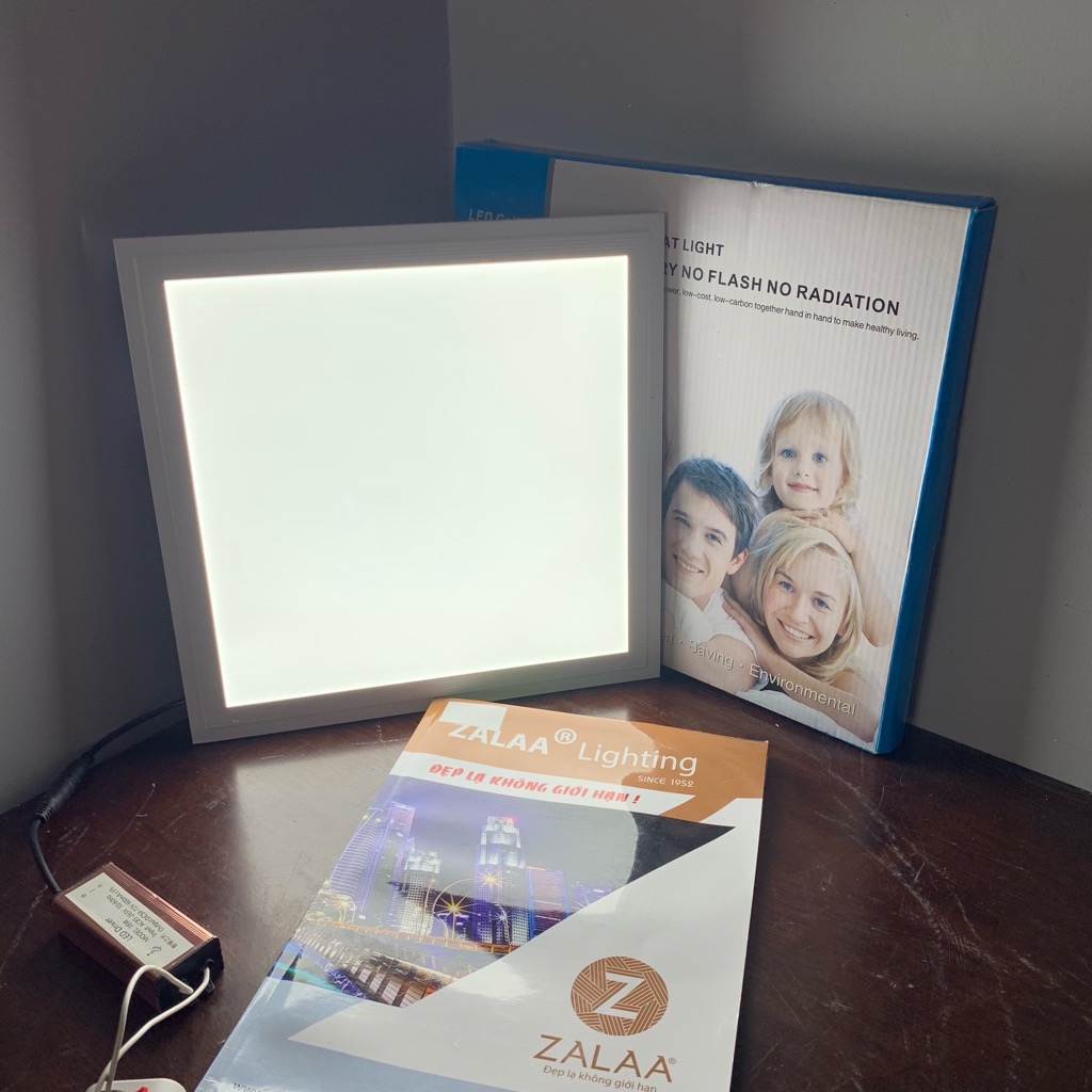 Đèn led Panel âm trần kích thước 300x300mm bảo hành 2 năm