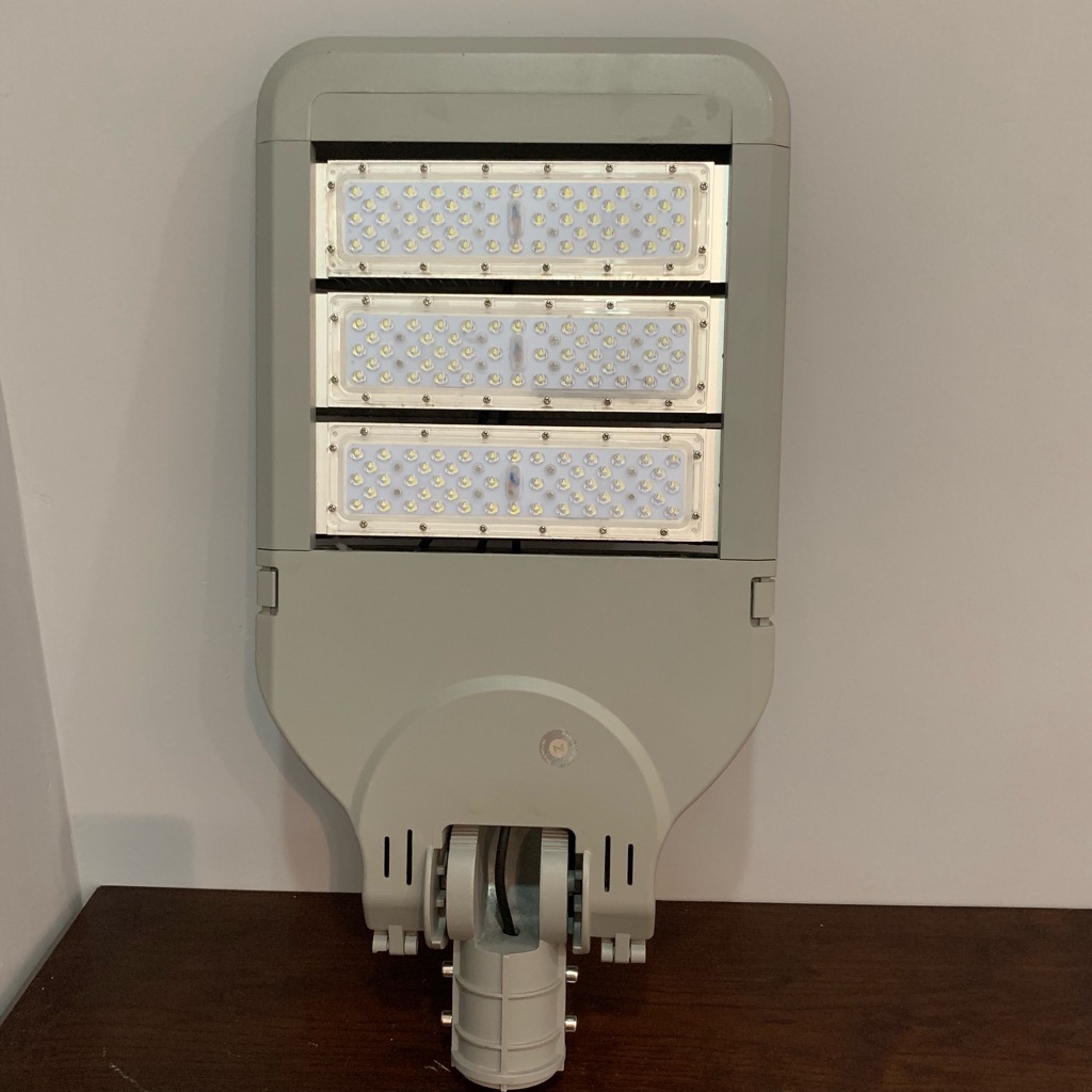 Đèn đường LED OEM Philips Done Epistar Cree 150w mã ZODER23