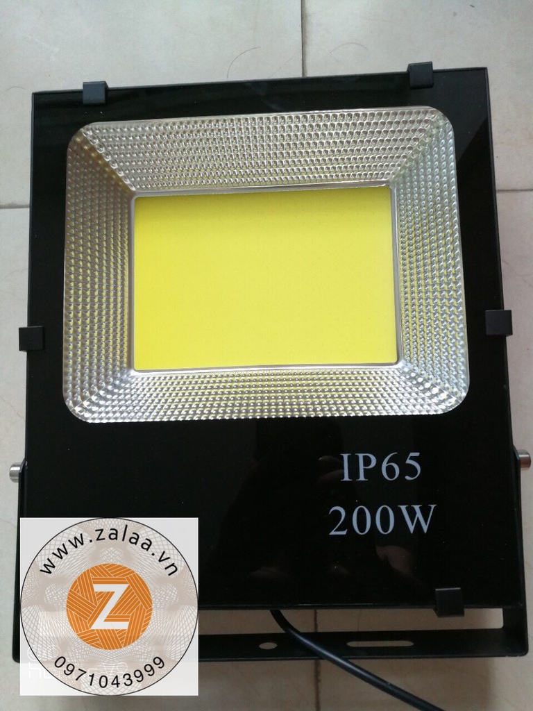 Đèn pha led rộng bảng led bảo hành 2 năm ZALAA