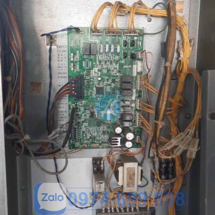 Bảng điều khiển máy nén khí Hitachi