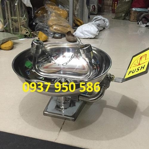 Bồn rửa mắt khẩn cấp treo tường Uk 402