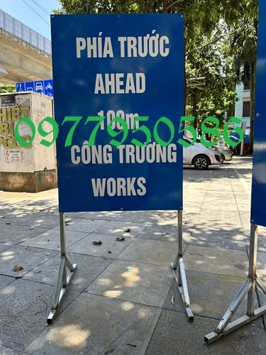 Biển báo công trường đang thi công | Không đi lối này.