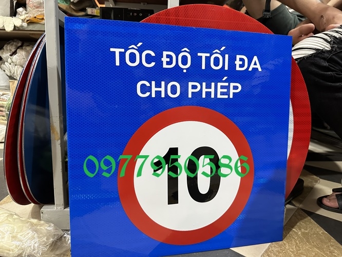 Biển báo 5km/h dùng trong công trường, cơ sở sản xuất biển báo tại Hà Nội