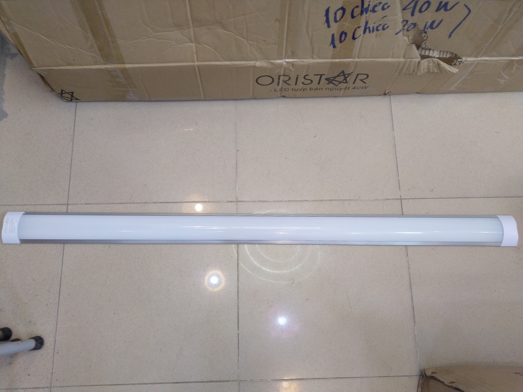 Đèn LED Tuýp bán nguyệt 54W 1.2m Oristar