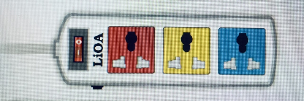 Ổ cắm Lioa kéo dài đa năng, nắp che an toàn tự động, 5m, ko tiếp địa (3D52WN)