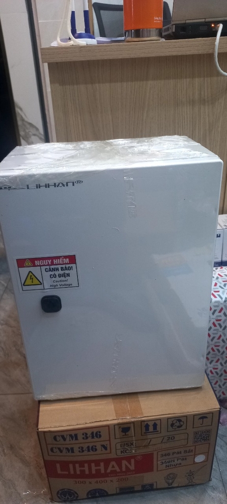 Tủ điện ABS 300x400x200 Lihhan/Hòa Thịnh (CVM 346 N-Pát nhựa)