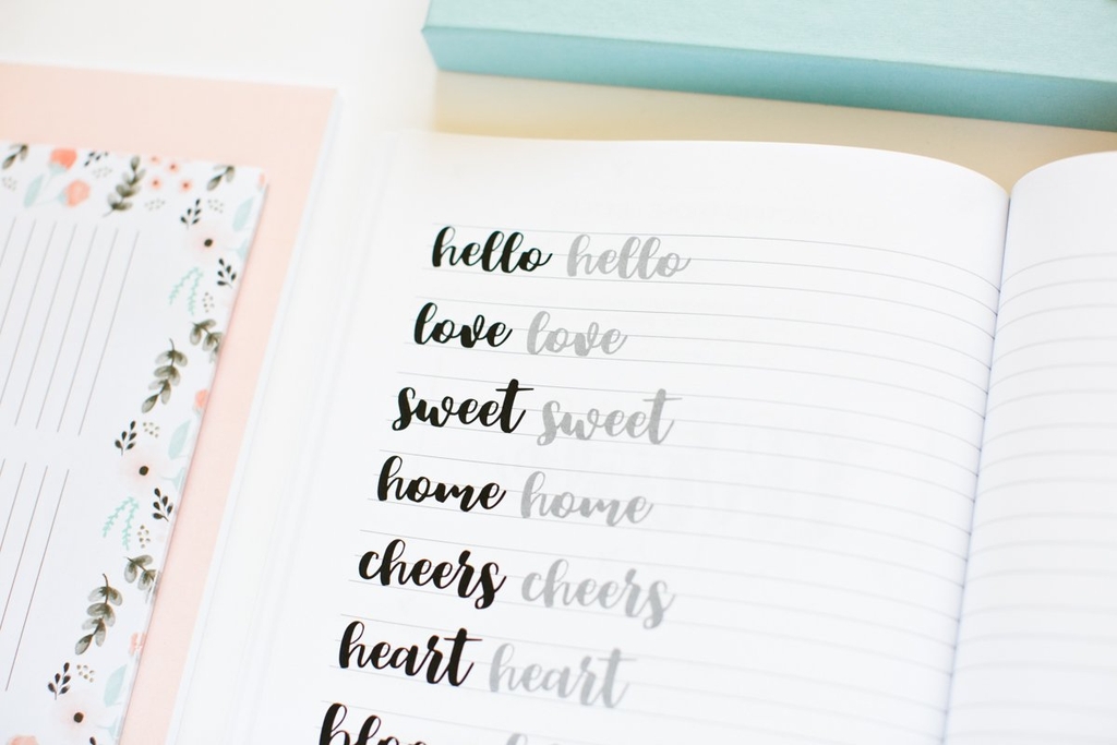 Lettering and Modern Calligraphy