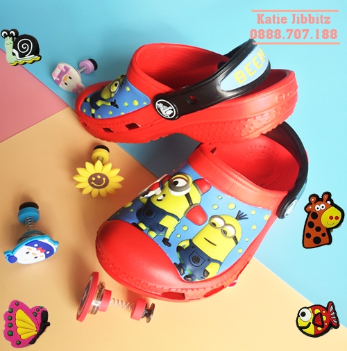 Dép sục cá sấu Crocs cho bé Minion Đỏ