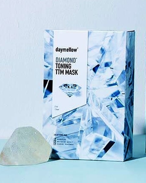 Mặt Nạ Chiết Xuất Kim Cương Hàn Quốc Daymellow Diamond Toning Mask