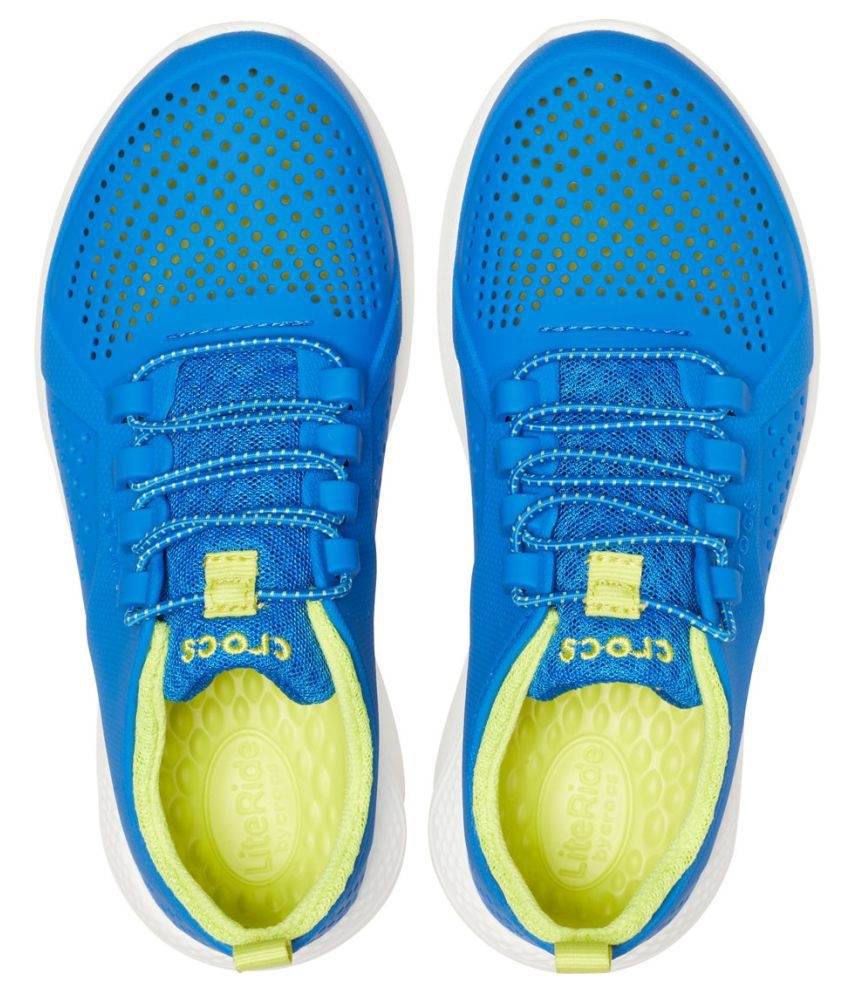 Giày thể thao Crocs LiteRide Pacer trẻ em màu xanh dương đế trắng lót vàng chanh