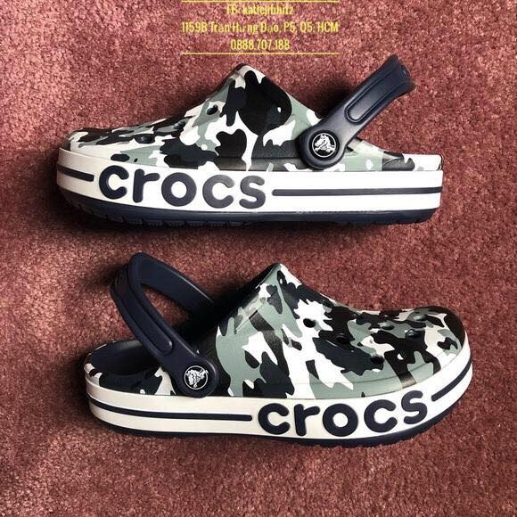 Dép cá sấu Crocs Baya Camo màu đen