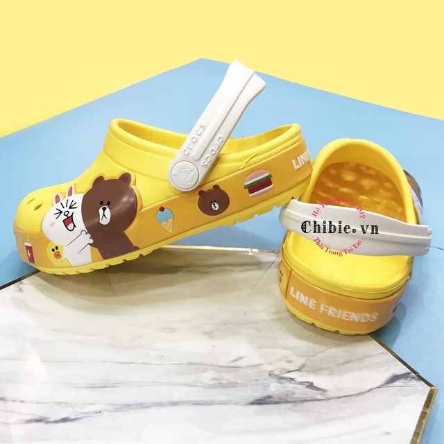 Dép cá sấu Crocs trẻ em Band gấu thỏ Line Friends màu vàng