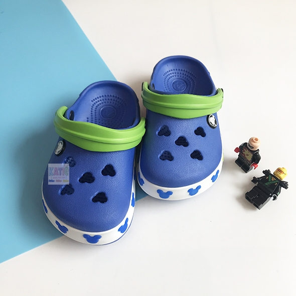 Dép cá sấu Crocs trẻ em chuột Mickey màu xanh dương