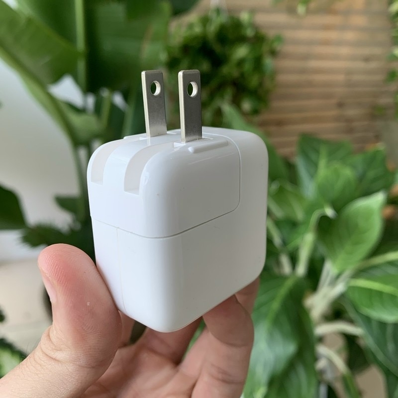 CỦ SẠC 10W APPLE CHÍNH HÃNG THIẾT KẾ NHỎ GỌN CHẤT LIỆU CAO CẤP