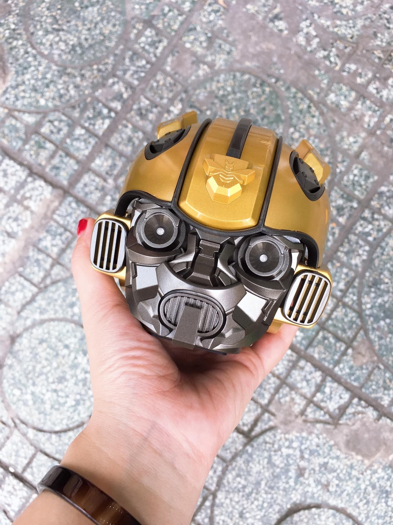 Loa bluetooth Bumblebee biến hình Transformer