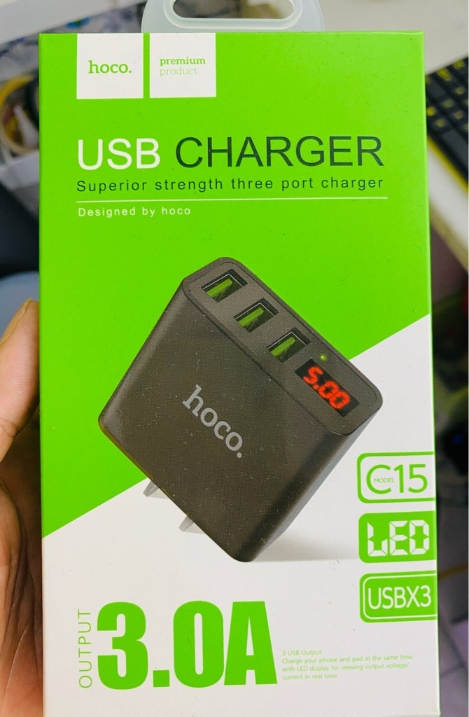 Cốc sạc nhanh 3 cổng USB Hoco C15 3.0A