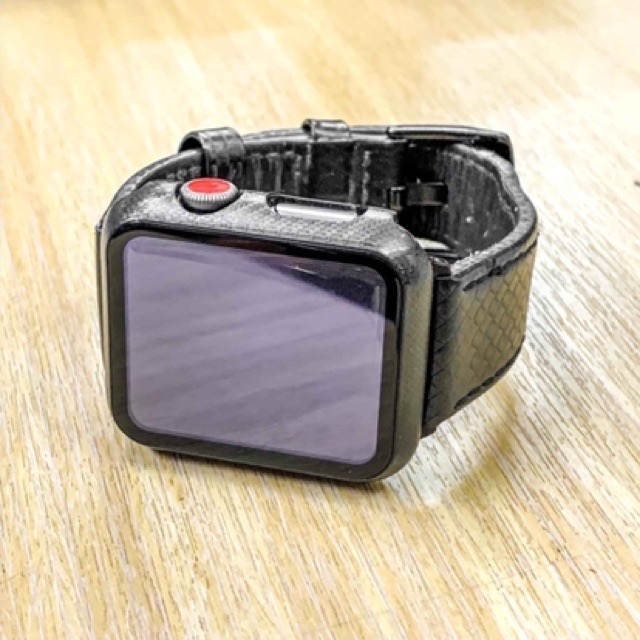 Ốp kính cường lực vân carbon đen dành cho Apple Watch