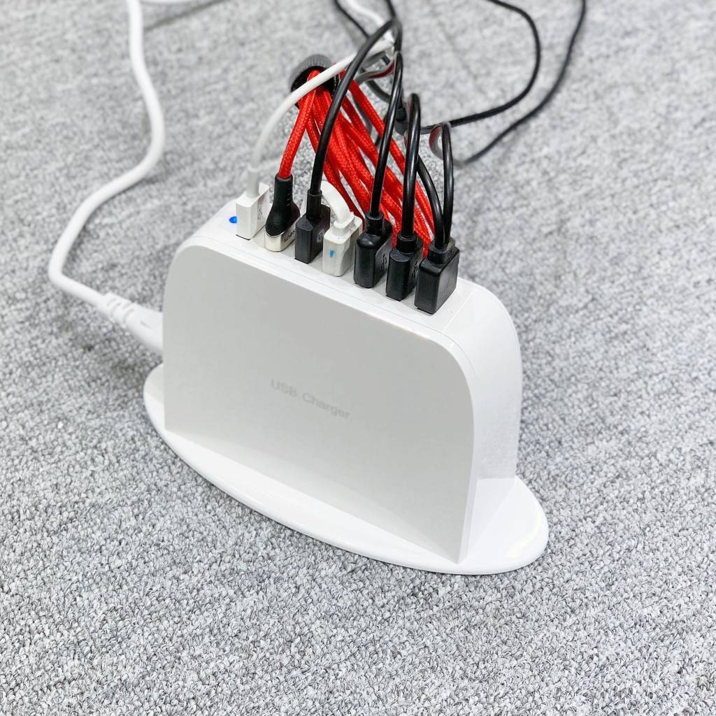 Dock sạc 7 IN 1 siêu tiện lợi 